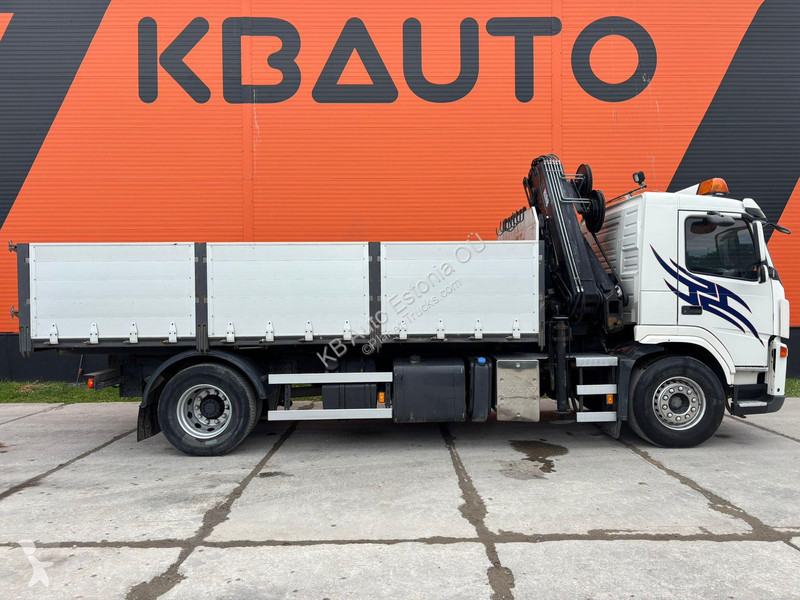شاحنة Volvo 300 4x2 HIAB 144ES-4 / BOX L=5518 mm