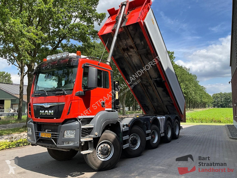 Lastbil MAN 10x8 bladvering, handgeschakeld met...