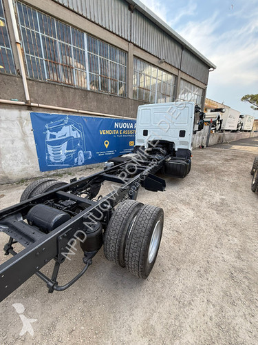 شاحنة Iveco Iveco 90E22