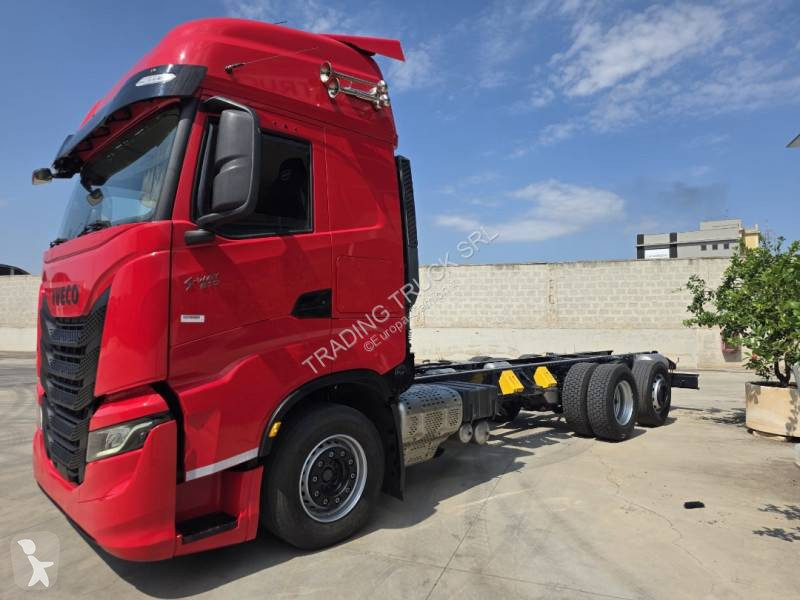 شاحنة Iveco
