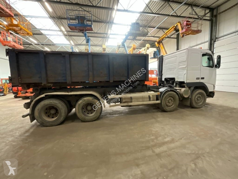 شاحنة Volvo 520 8X4