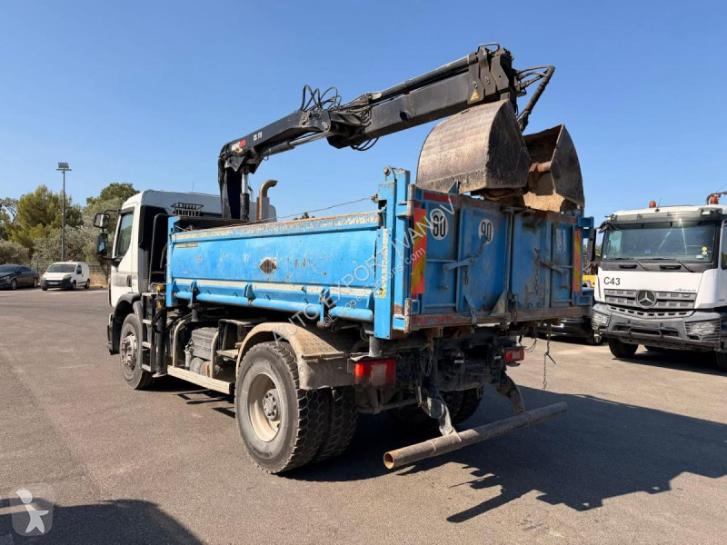شاحنة Volvo 320