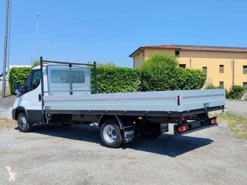 شاحنة Iveco