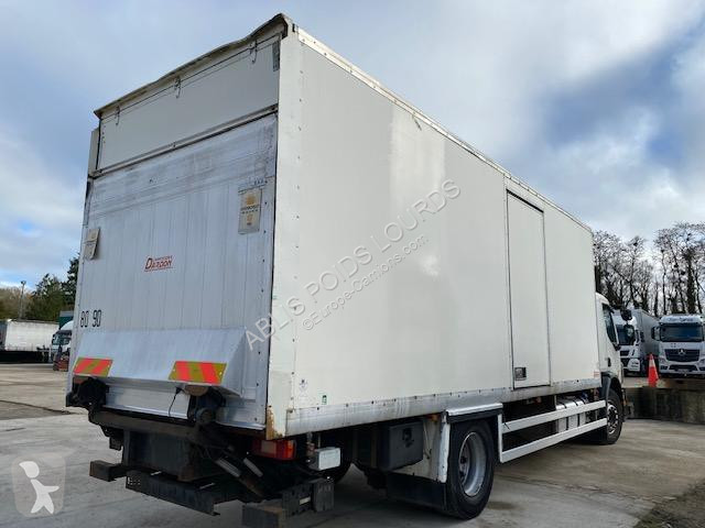 شاحنة Volvo 300