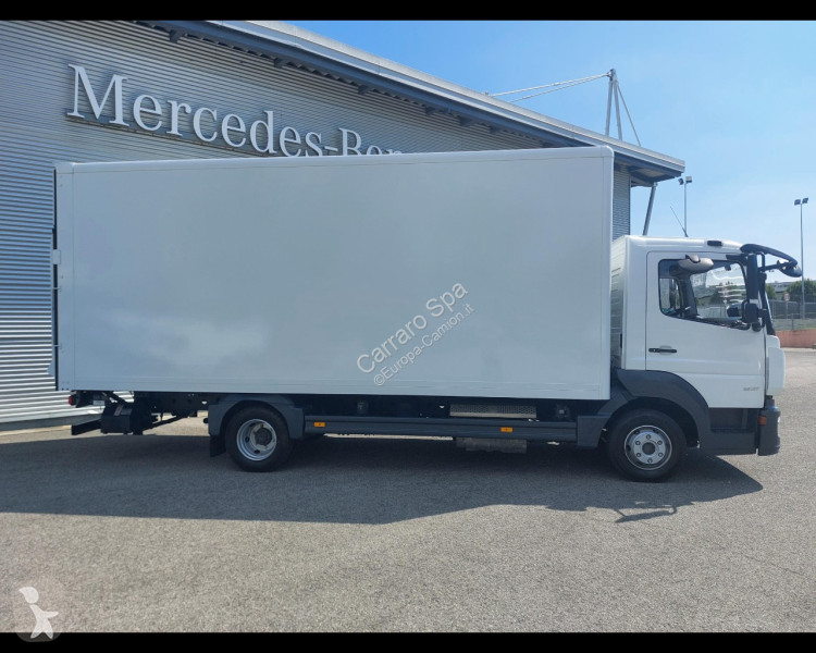 شاحنة Mercedes III WL 821