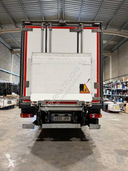 شاحنة Iveco 10E18