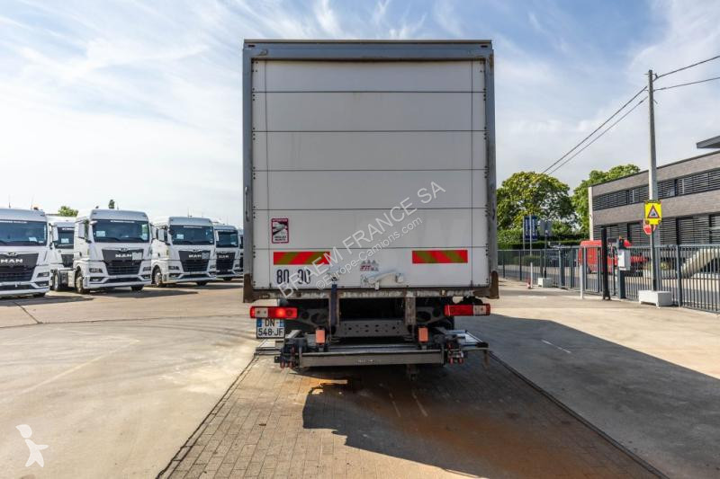شاحنة Renault  D26.320-6x2+DHOLLANDIA 2T.
