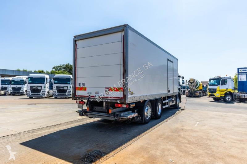 شاحنة Renault  D26.320-6x2+DHOLLANDIA 2T.