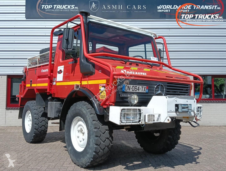 Camion Mercedes U 1200 4x4 -1,150 liter water...