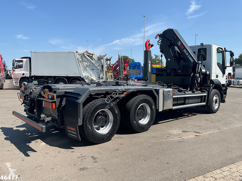 شاحنة Iveco AD260T36 6x4 Hiab 24 Tonmeter...