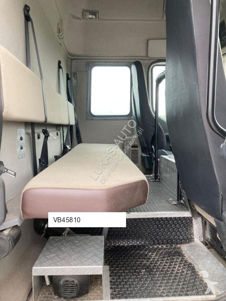 شاحنة Renault PREMIUM 320 DXI  19 T