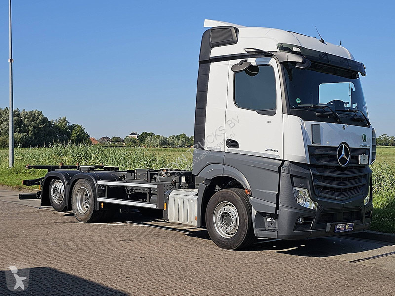 شاحنة Mercedes ACTROS 2545 6X2 OILRETARDER