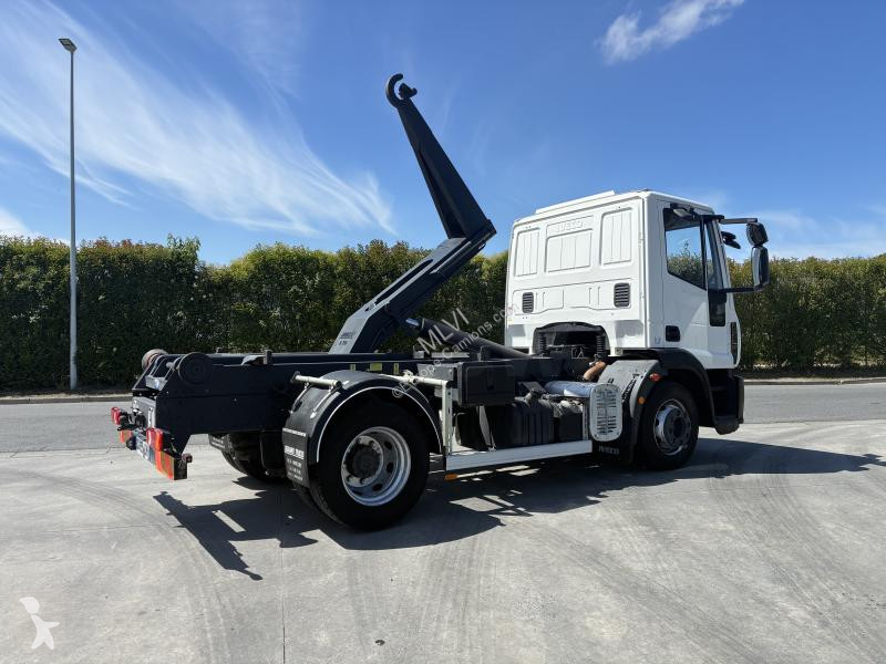 شاحنة Iveco 120E18