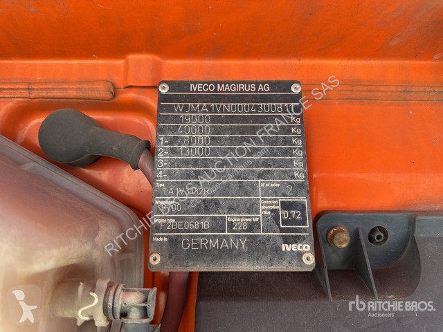 Камион Iveco 310