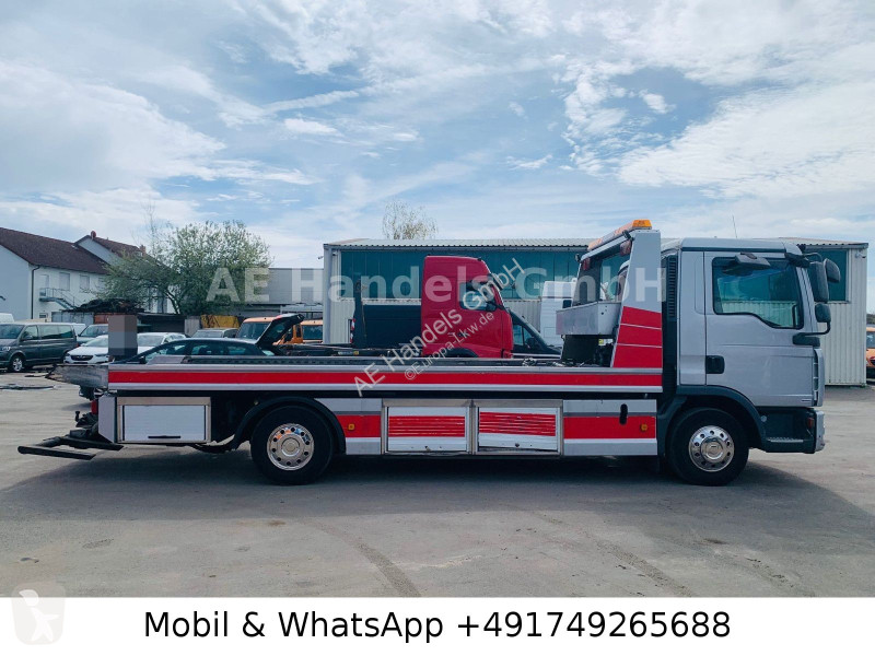 شاحنة MAN 12.240 BL...