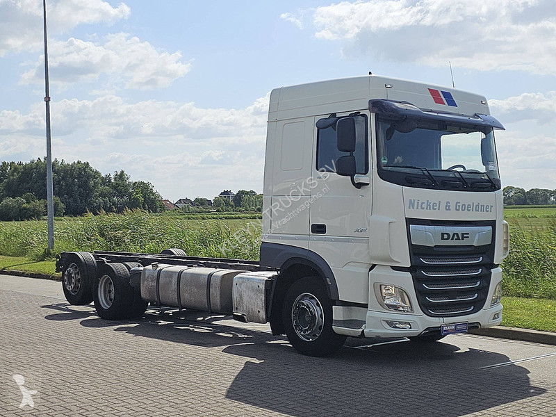 شاحنة DAF 480 6x2*4