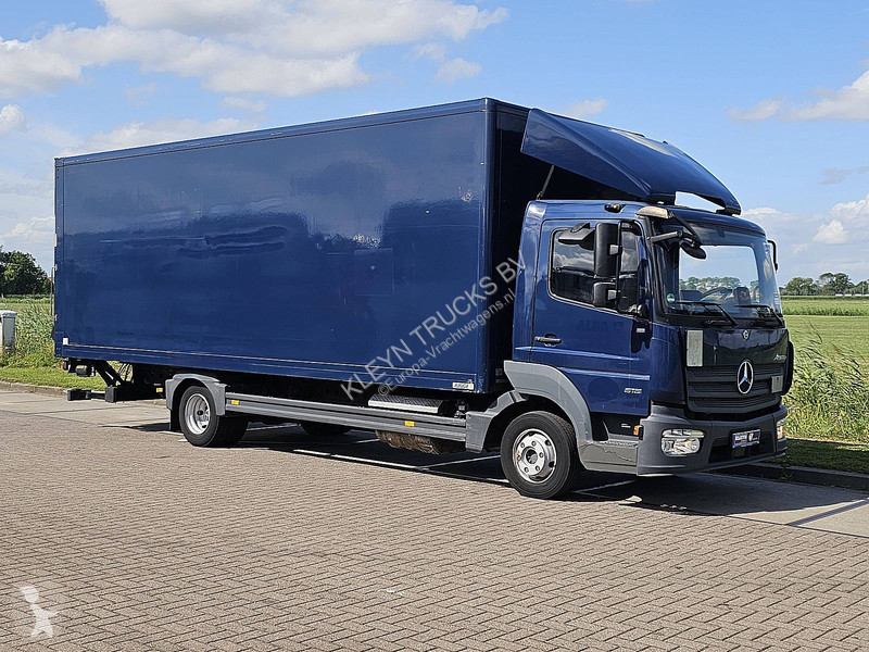 شاحنة Mercedes ATEGO 818