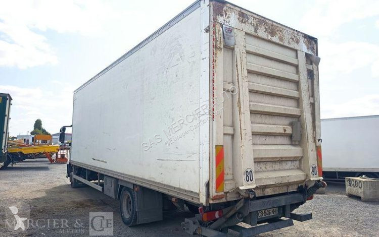 شاحنة Iveco