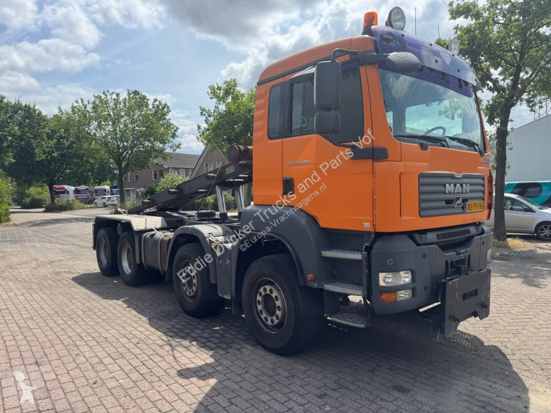شاحنة MAN TGA 8X4 EURO 4 / STEEL SUSPENSION