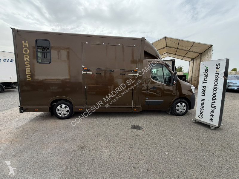 شاحنة Renault  CABALLOS