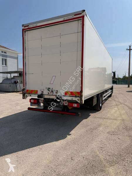 شاحنة Iveco
