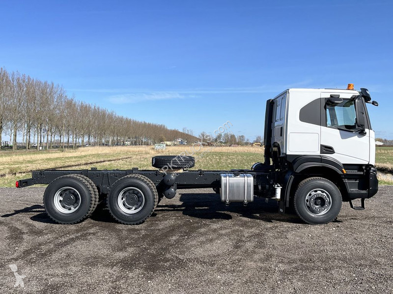 شاحنة Iveco AT380T47H-4200 Chassis Cabin (5 units)