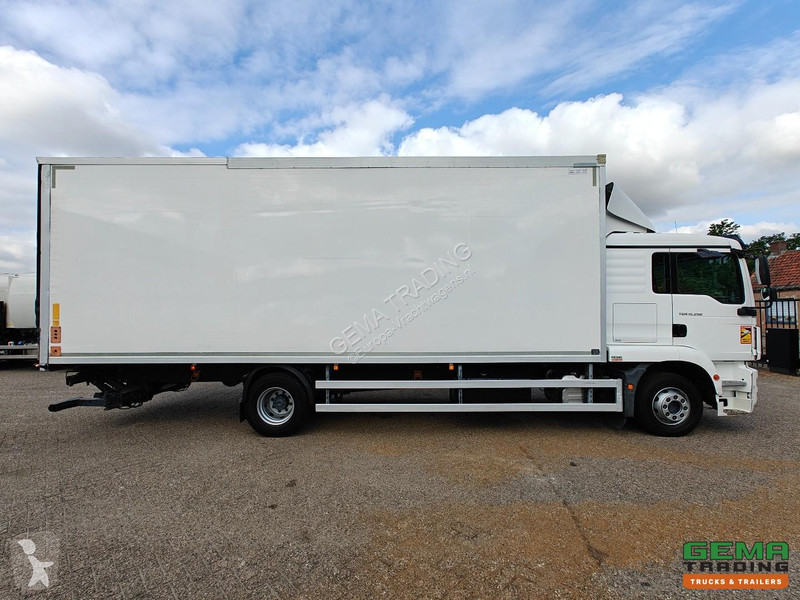 Camión MAN 15.250 4x2 Sleeper Cabin Euro 6 -...