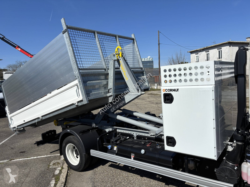 شاحنة Isuzu POLYBENNE+COFFRE M27F GENERATION...