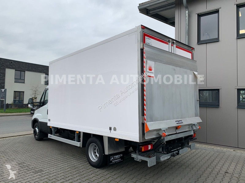 Furgoneta Iveco 70C18P TK-KOFFER LUFT LBW AHK...