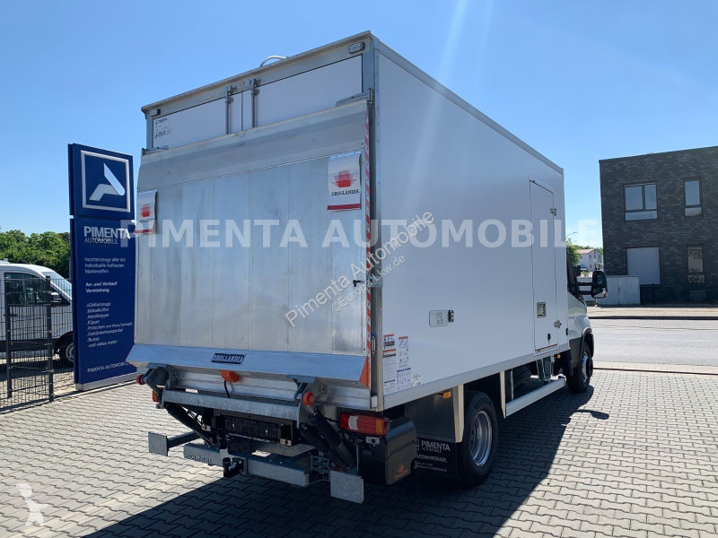 Furgoneta Iveco 70C18A8P TK AUT LUF TRENNWAN...