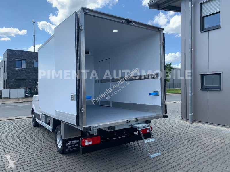 شاحنة Volkswagen 50 TK KOFFER -20°C TKING NAVI...