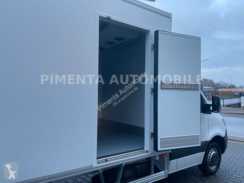 شاحنة Mercedes 517 43 5t TK KOFFER LBW 8EPA AHK...