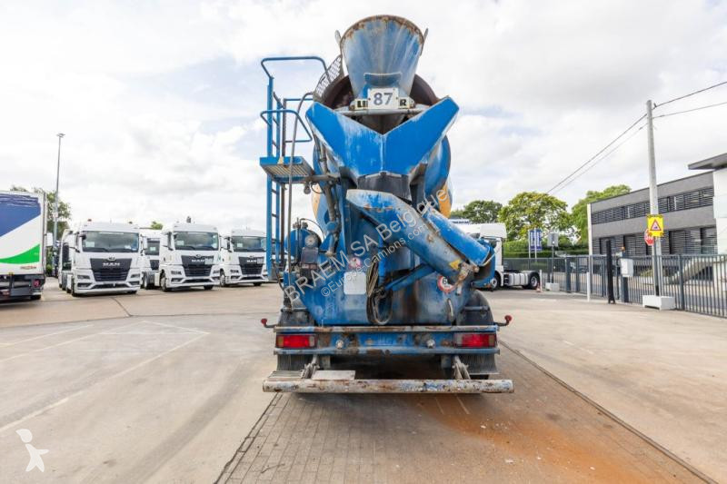 Camión MAN 18.400 BLS-4X4+LIEBHERR 10M3(2018)