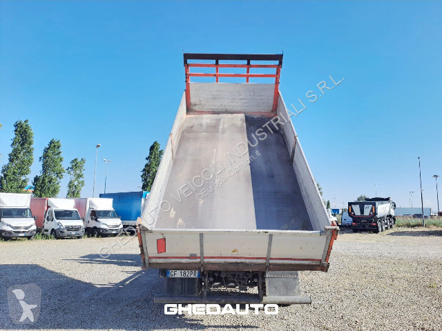 شاحنة Iveco Stralis AD190D42 - CASSONE RIB....