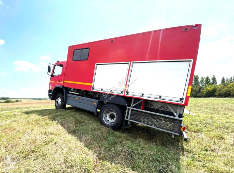 Camion Mercedes  4X4 VASP AMENAGE CARAVANE