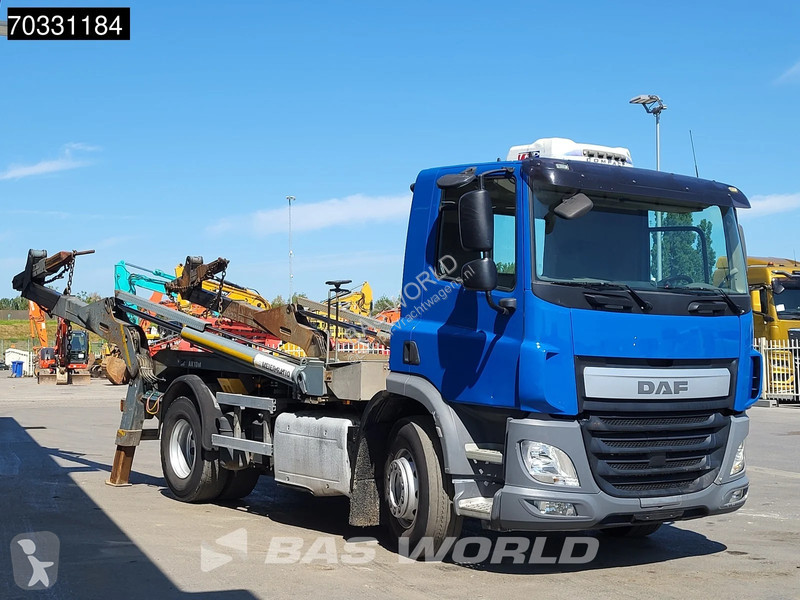 شاحنة DAF 370 4X2 13tons Absetzkipper...