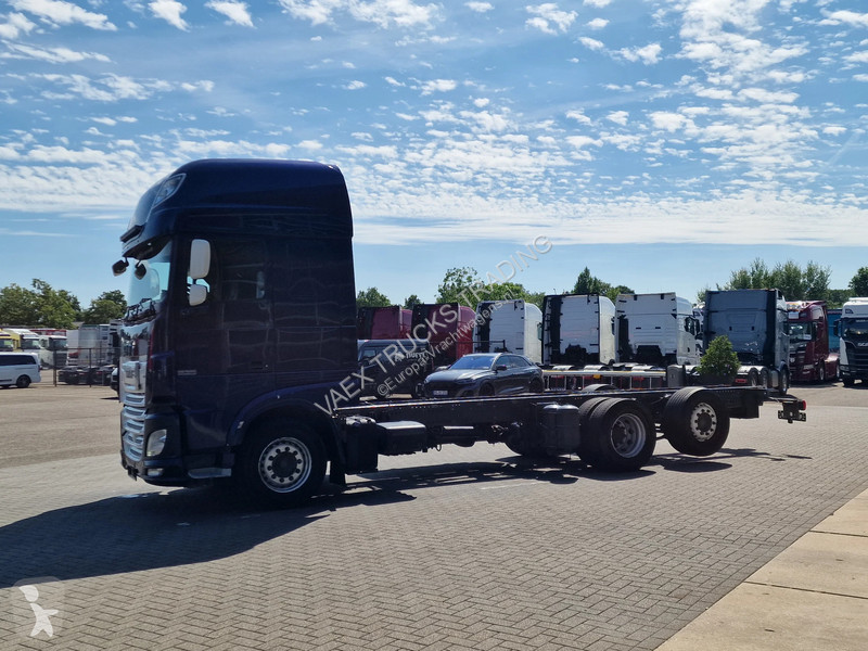 شاحنة DAF 530 6X2 - steel / air - steering axle...