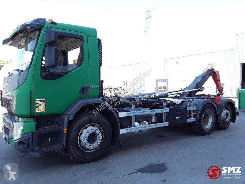 شاحنة Volvo 320
