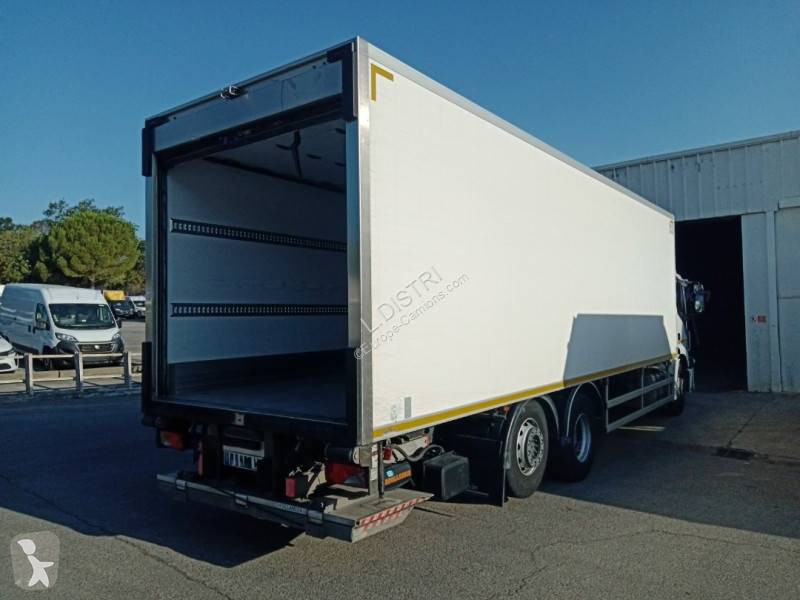 شاحنة Iveco