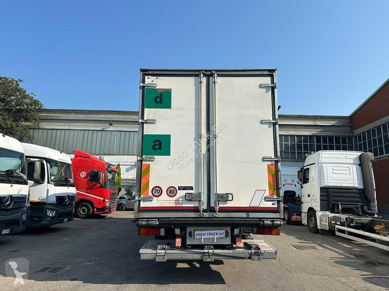 Camion Iveco 360