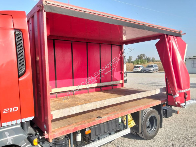 شاحنة Volvo 21012