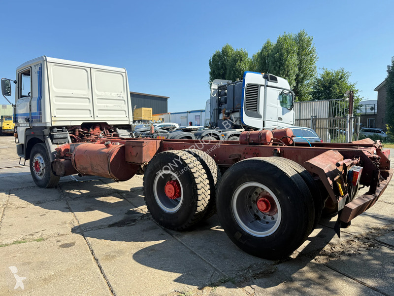 شاحنة Renault R340 6X2 chassis Manual Gearbox...