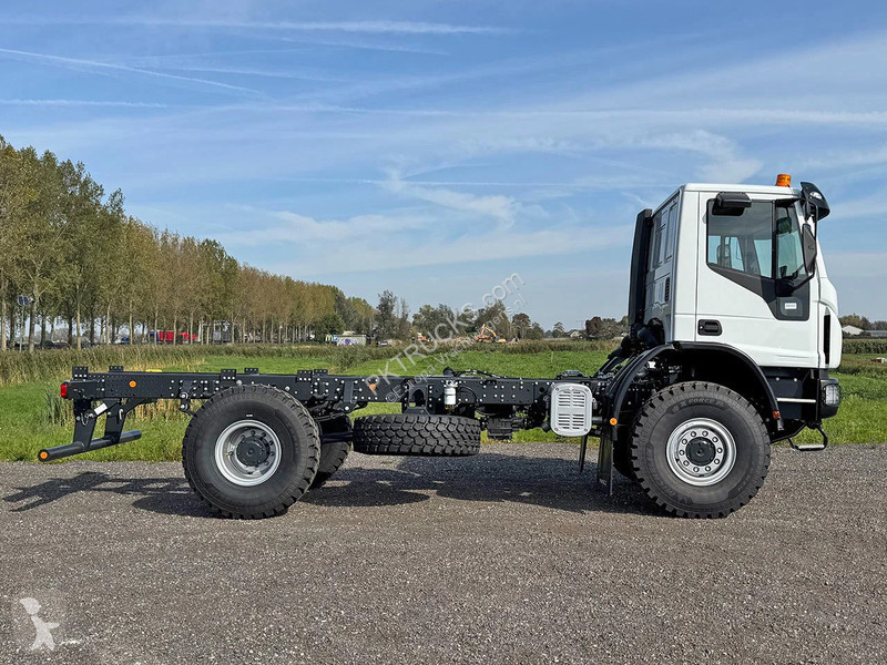 شاحنة Iveco EuroCargo 150 E25WS-4150 Chassis...