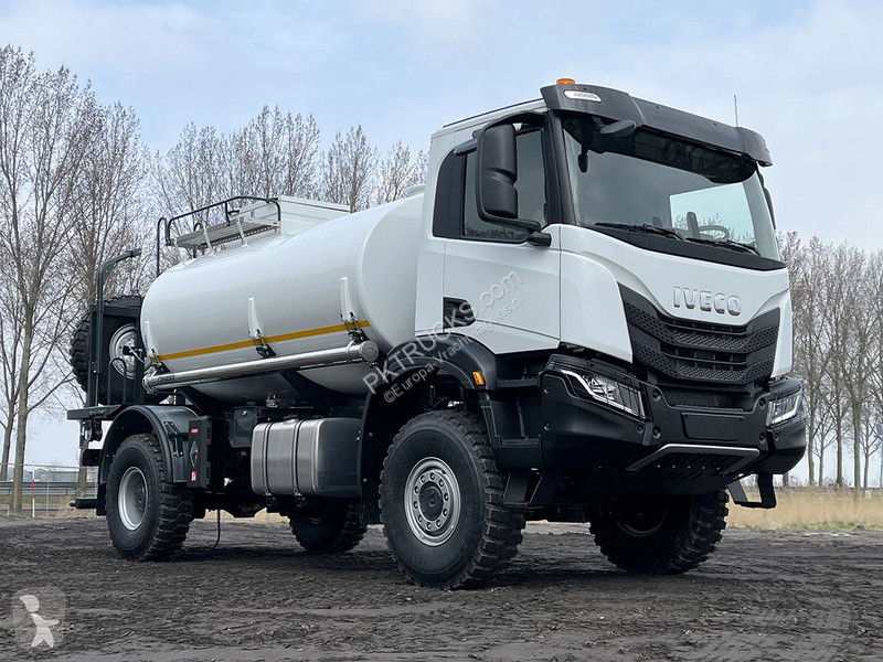شاحنة Iveco AD190T43WH AT Fuel Tank Truck (3...