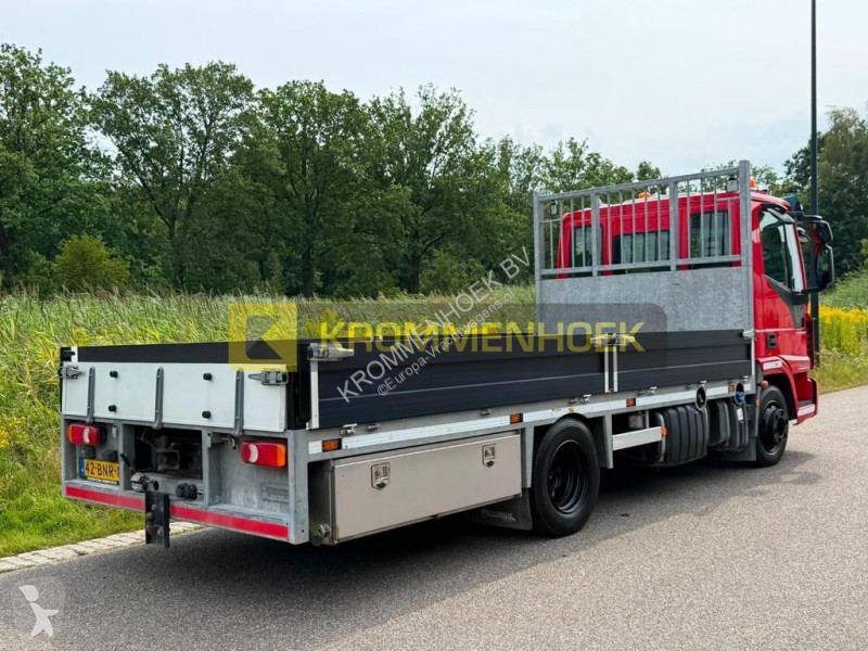 شاحنة Iveco 80 E 220
