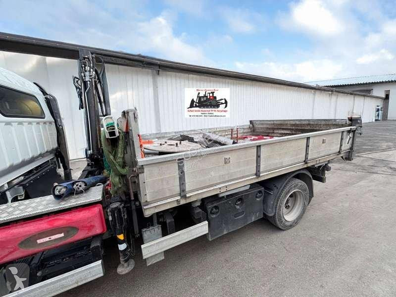 شاحنة Mitsubishi  FUSO CANTER 7C18
