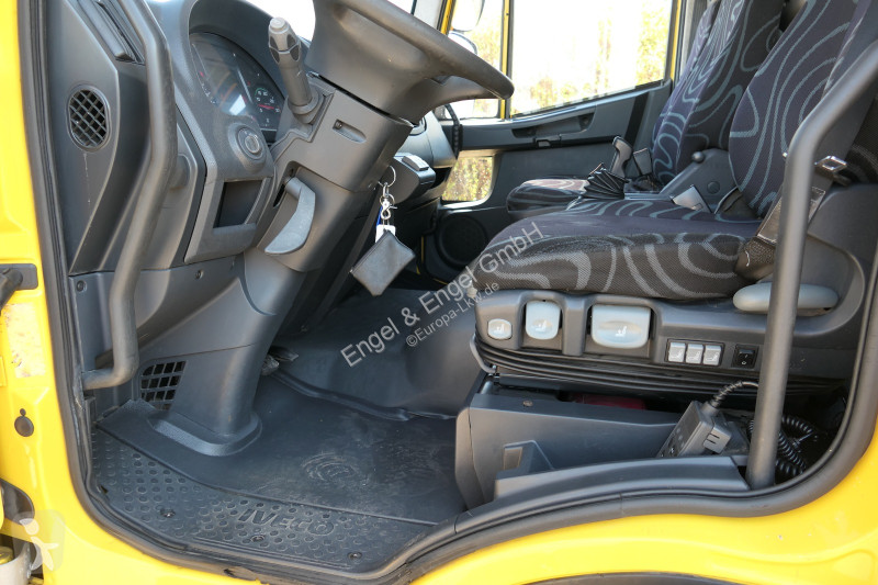 شاحنة Iveco EuroCargo ML 120 E28/P