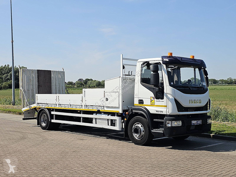 شاحنة Iveco 160E21 EUROCARGO MACHINE TRANSPORT