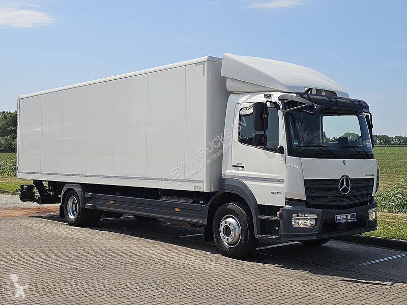 شاحنة Mercedes ATEGO 1530 LIFT AIRCO 7.2T PAYL
