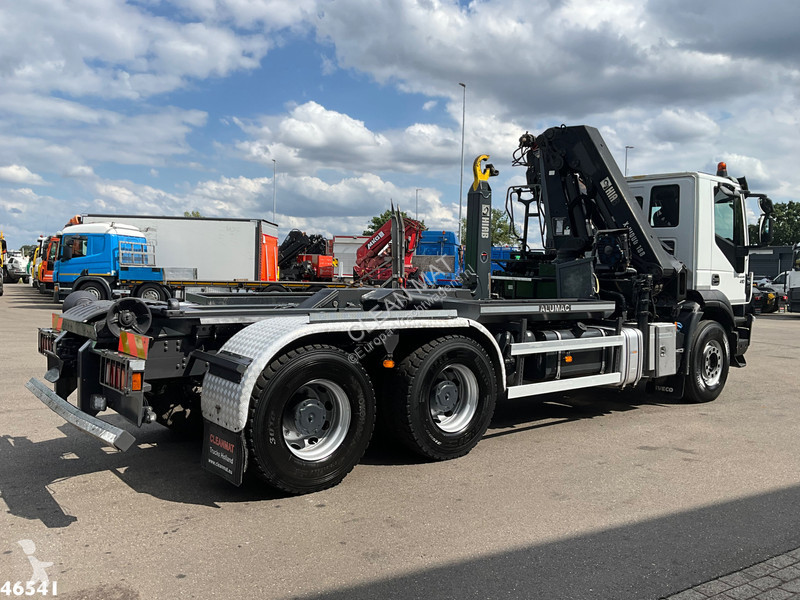 شاحنة Iveco AD410T 6x4 Euro 6 Hiab 18 Tonmeter...